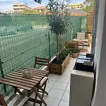 Appartement T1 En Centre-ville De Juan Les Pins
