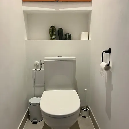 Apartment T1 En Centre-ville De Juan Les Pins Antibes