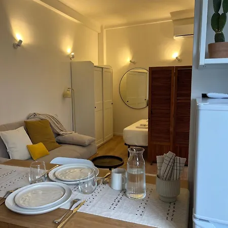 T1 En Centre-ville De Juan Les Pins Apartment *