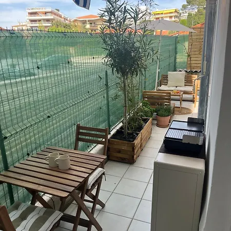아파트 T1 En Centre-ville De Juan Les Pins
