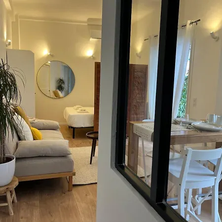 Apartment T1 En Centre-ville De Juan Les Pins *
