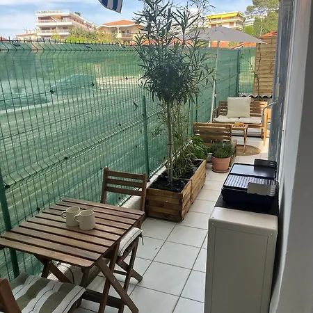 T1 En Centre-ville De Juan Les Pins 아파트 앙티브